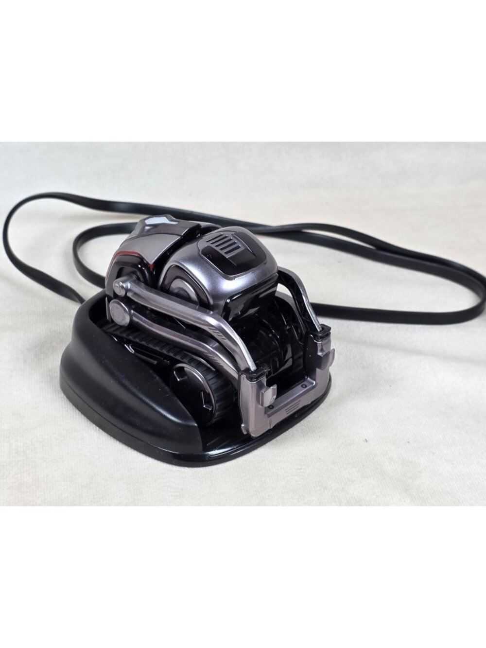 Anki Cozmo Collector's Edition 300-00047/Needs New Battery